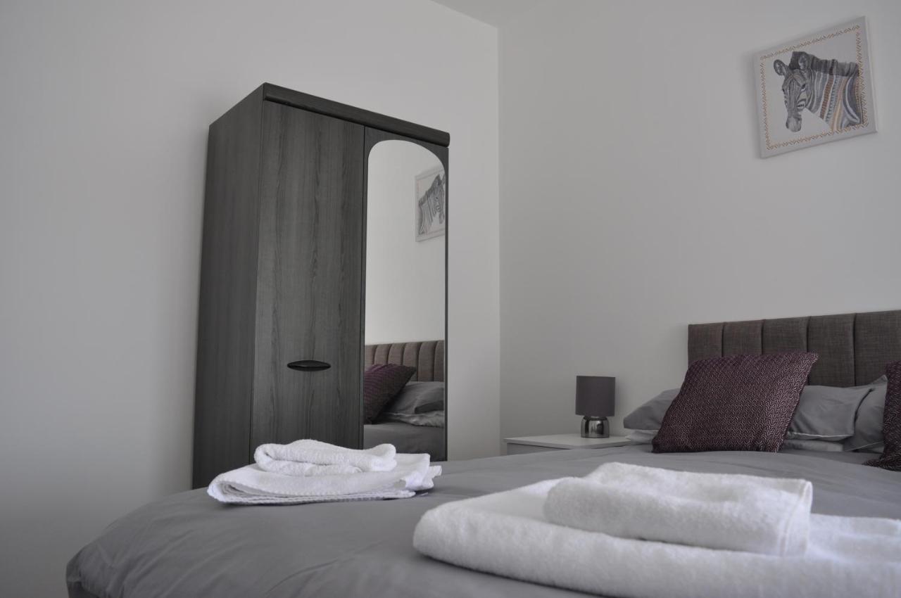 Sapphire House Apartments Telford Eksteriør bilde