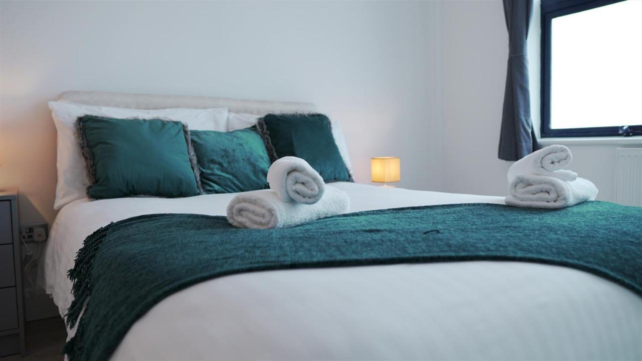 Sapphire House Apartments Telford Eksteriør bilde