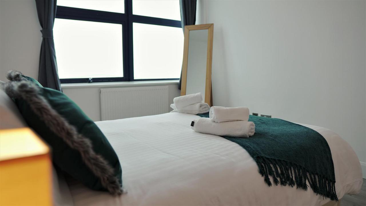 Sapphire House Apartments Telford Eksteriør bilde