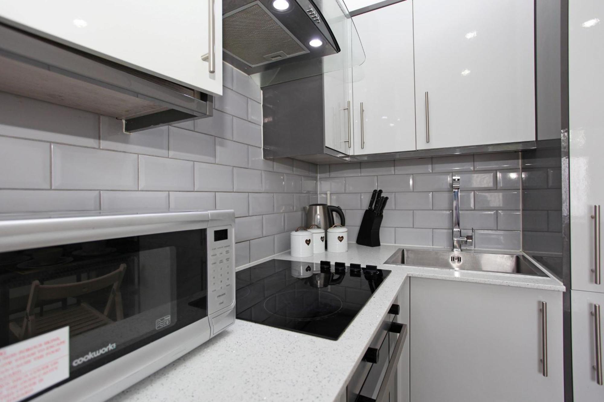 Sapphire House Apartments Telford Eksteriør bilde