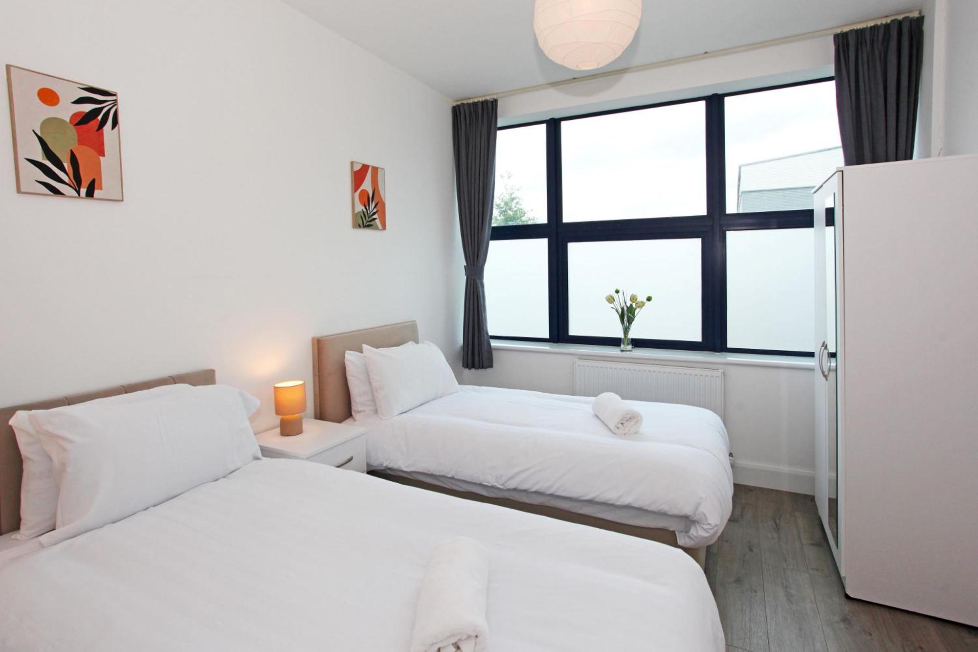 Sapphire House Apartments Telford Eksteriør bilde