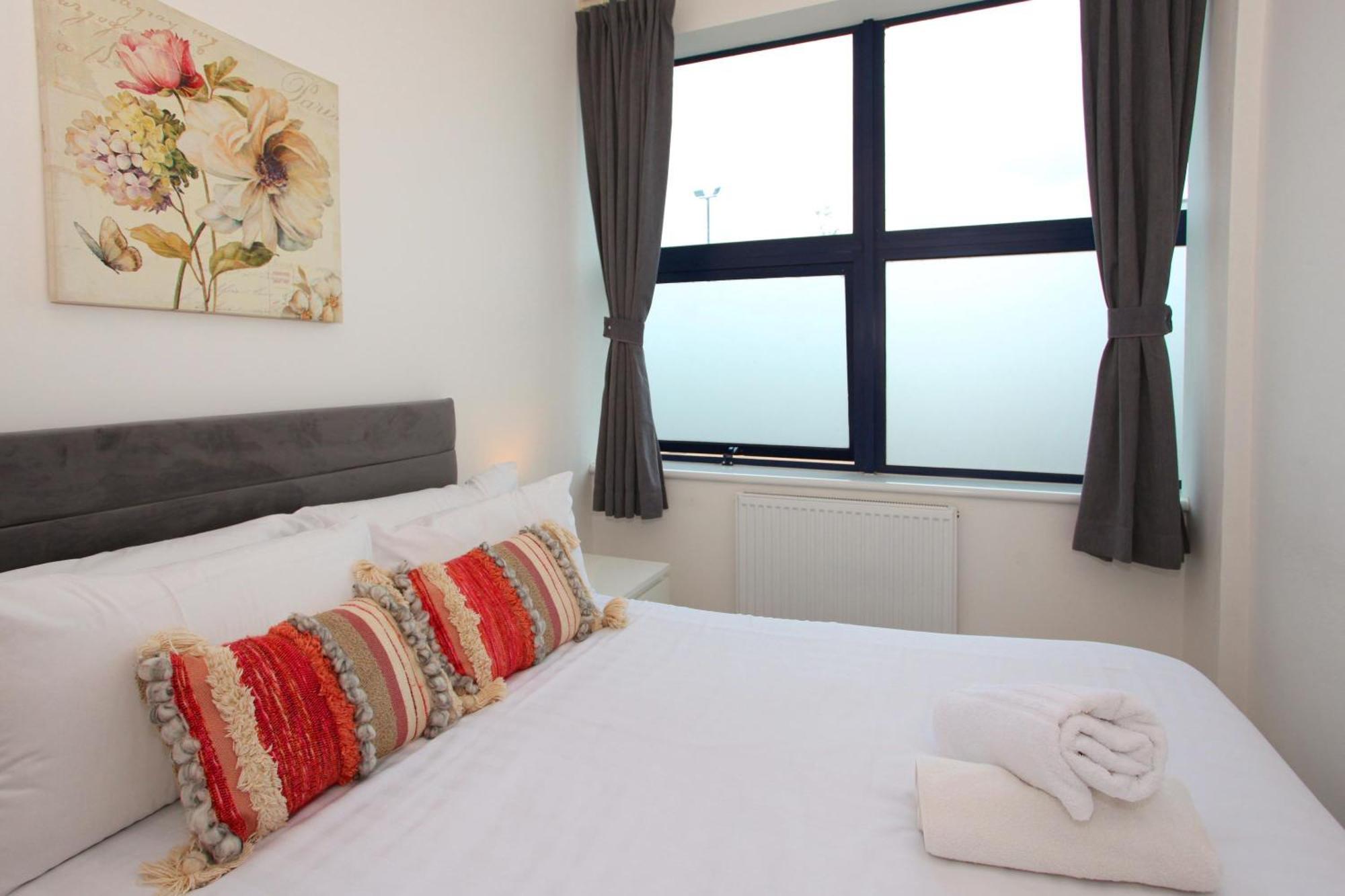 Sapphire House Apartments Telford Eksteriør bilde