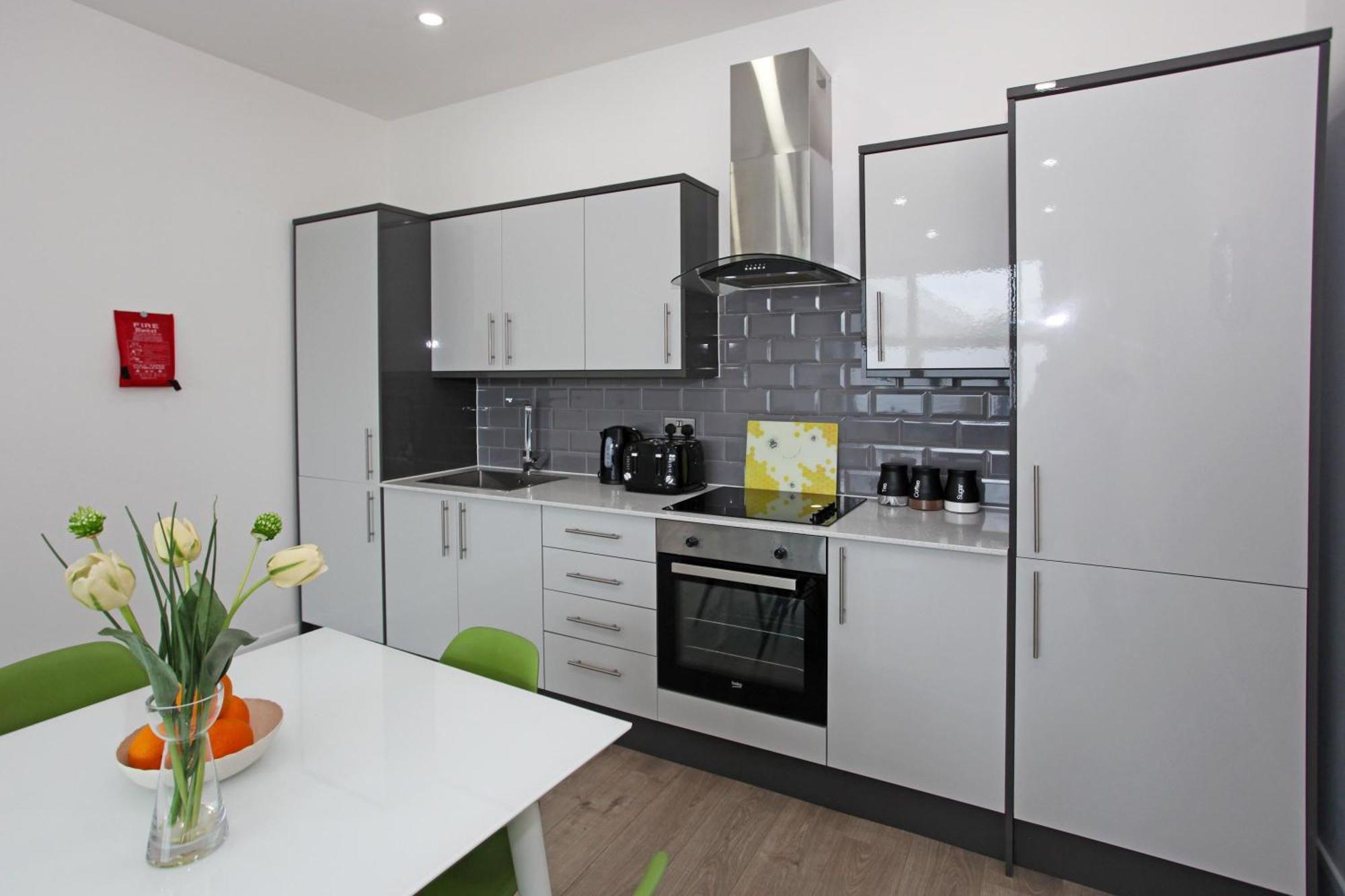 Sapphire House Apartments Telford Eksteriør bilde
