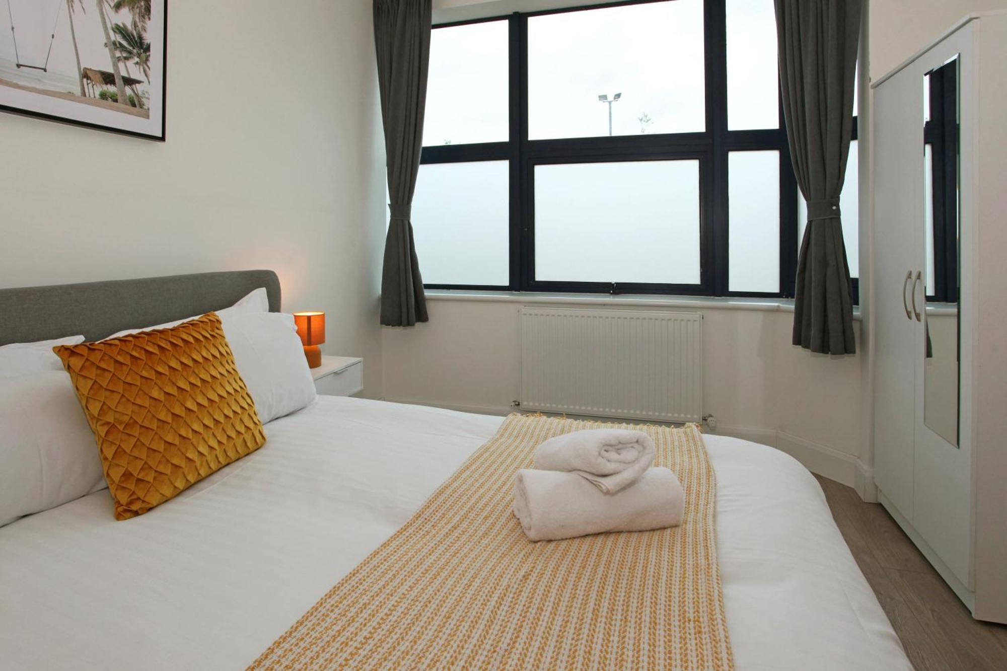 Sapphire House Apartments Telford Eksteriør bilde